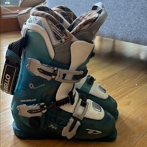 Dalbello Women's Winter Ski Boots - Green and White